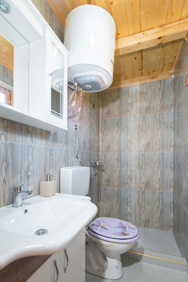 Lovcen Mountain Cottages Njegusi Dış mekan fotoğraf