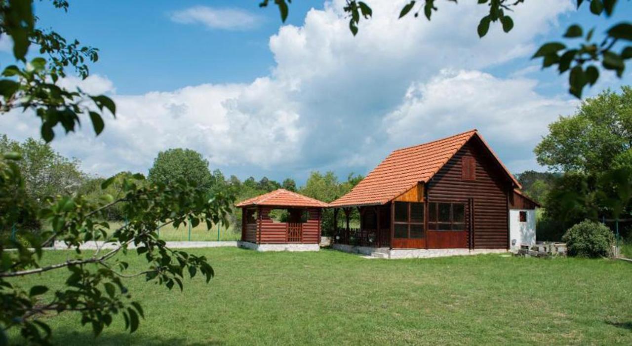 Lovcen Mountain Cottages Njegusi Dış mekan fotoğraf
