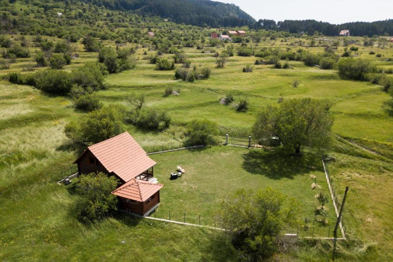 Lovcen Mountain Cottages Njegusi Dış mekan fotoğraf